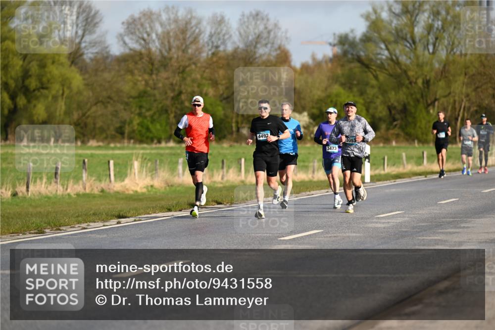 12.04.2026 - 45. Internationalen Wilhelmsburger Insellauf Dr. Thomas Lammeyer http://msf.ph/oto/9431558 12.04.2026 09:12:11 Laufen 4492, 3473, 3053 meine-sportfotos.de