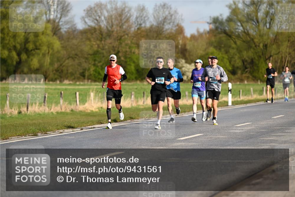 12.04.2026 - 45. Internationalen Wilhelmsburger Insellauf Dr. Thomas Lammeyer http://msf.ph/oto/9431561 12.04.2026 09:12:12 Laufen 3053, 4492, 3473 meine-sportfotos.de