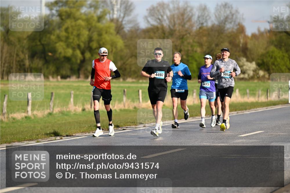 12.04.2026 - 45. Internationalen Wilhelmsburger Insellauf Dr. Thomas Lammeyer http://msf.ph/oto/9431574 12.04.2026 09:12:14 Laufen 4492, 3053, 3473, 3470 meine-sportfotos.de