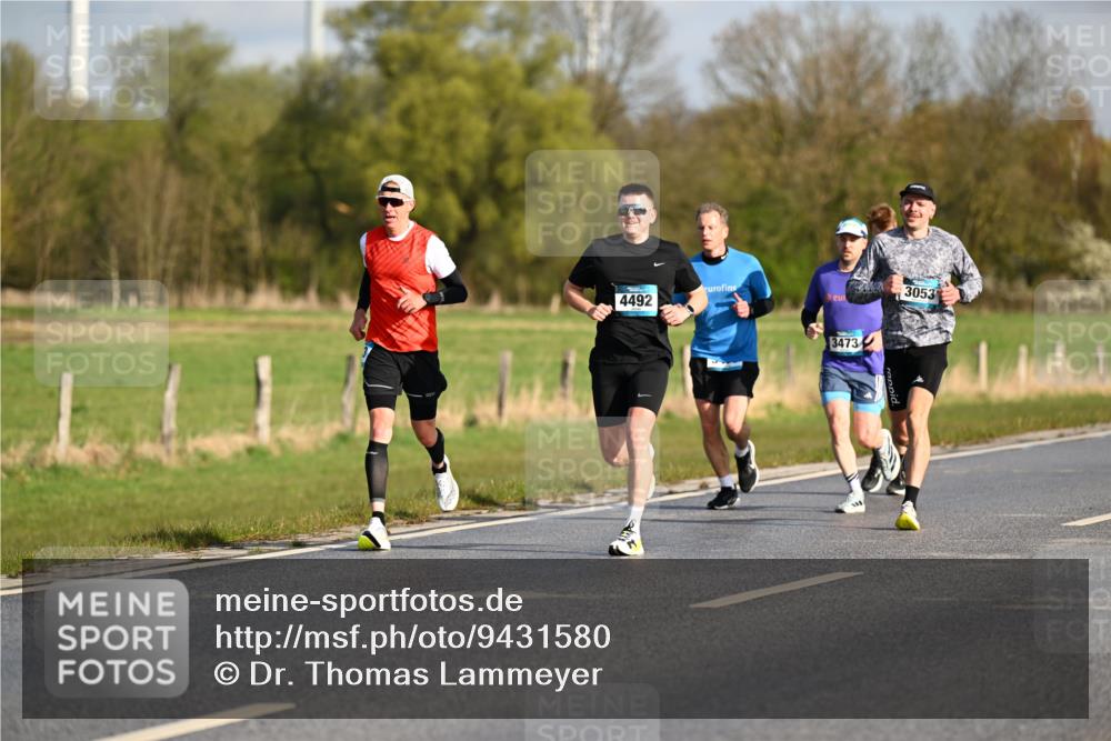 12.04.2026 - 45. Internationalen Wilhelmsburger Insellauf Dr. Thomas Lammeyer http://msf.ph/oto/9431580 12.04.2026 09:12:14 Laufen 4492, 3473, 3053 meine-sportfotos.de