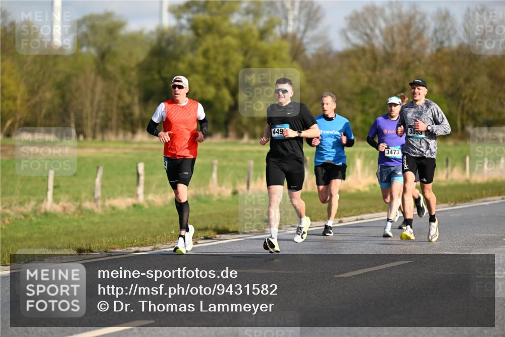 12.04.2026 - 45. Internationalen Wilhelmsburger Insellauf Dr. Thomas Lammeyer http://msf.ph/oto/9431582 12.04.2026 09:12:15 Laufen 3053, 449, 3473 meine-sportfotos.de