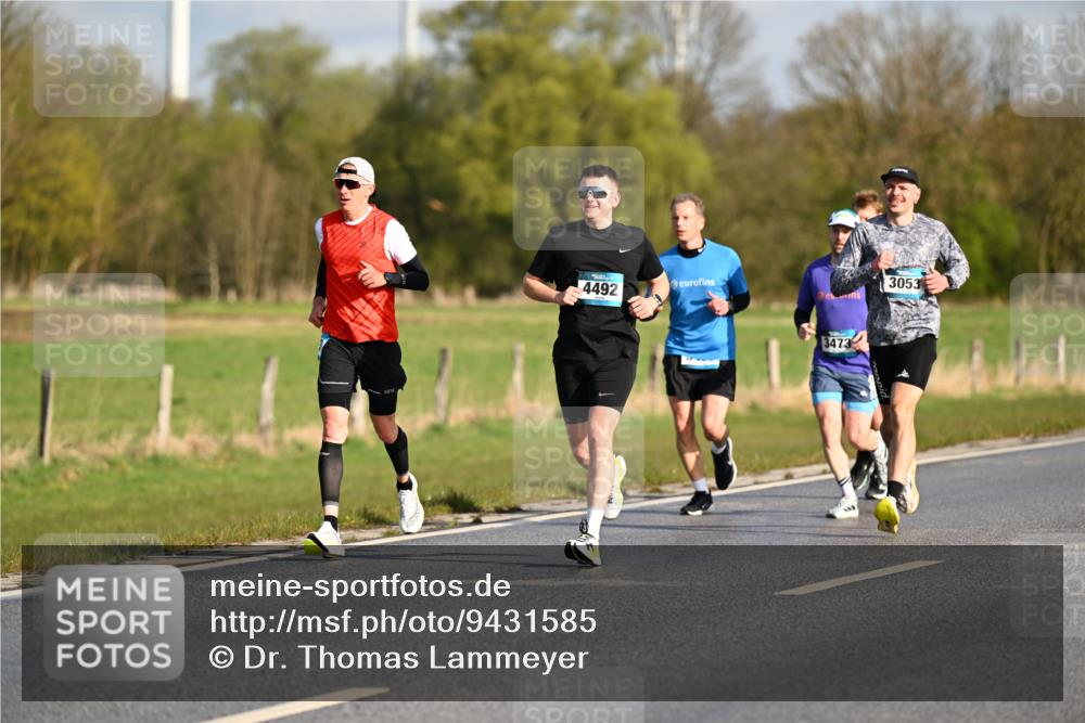 12.04.2026 - 45. Internationalen Wilhelmsburger Insellauf Dr. Thomas Lammeyer http://msf.ph/oto/9431585 12.04.2026 09:12:15 Laufen 4492, 3473, 3053 meine-sportfotos.de