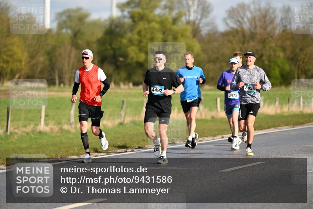 12.04.2026 - 45. Internationalen Wilhelmsburger Insellauf Dr. Thomas Lammeyer http://msf.ph/oto/9431586 12.04.2026 09:12:15 Laufen 4492, 3473, 3053 meine-sportfotos.de