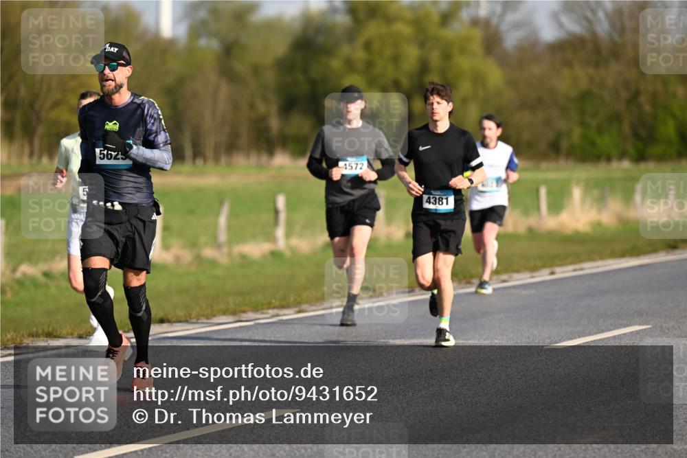 12.04.2026 - 45. Internationalen Wilhelmsburger Insellauf Dr. Thomas Lammeyer http://msf.ph/oto/9431652 12.04.2026 09:12:29 Laufen 5623, 4572, 4381 meine-sportfotos.de