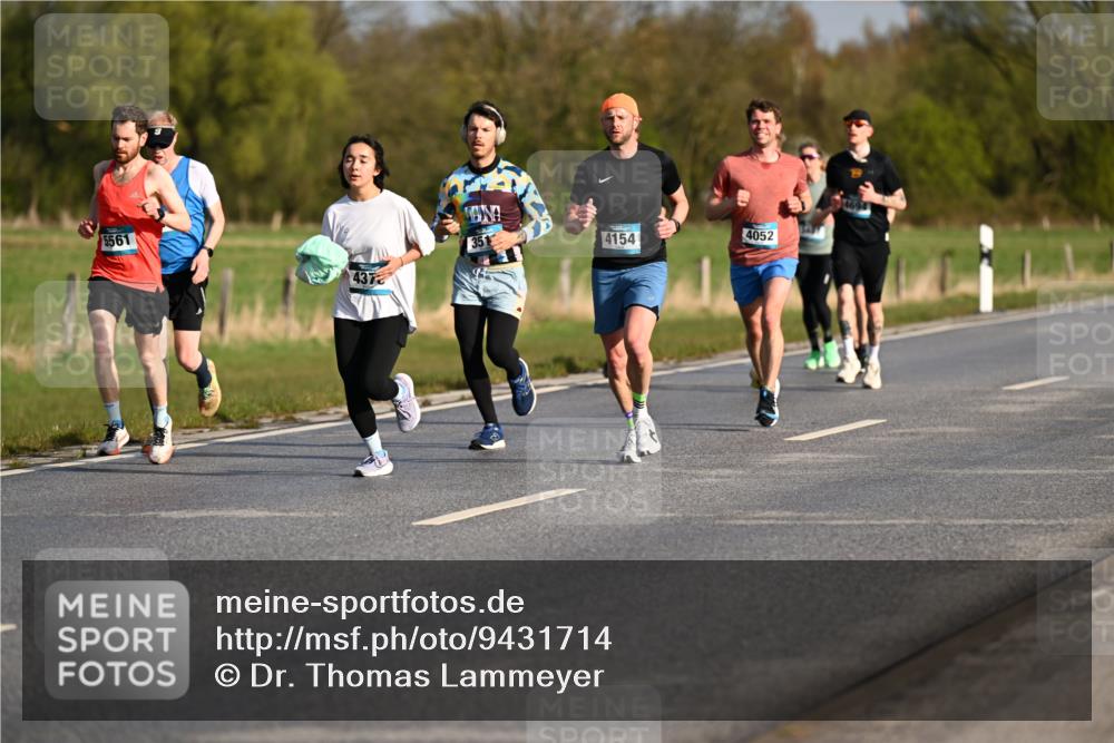12.04.2026 - 45. Internationalen Wilhelmsburger Insellauf Dr. Thomas Lammeyer http://msf.ph/oto/9431714 12.04.2026 09:12:39 Laufen 5561, 437, 351, 4052, 4154 meine-sportfotos.de