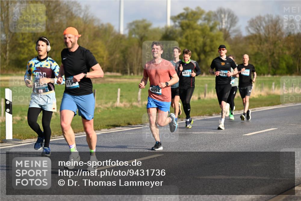 12.04.2026 - 45. Internationalen Wilhelmsburger Insellauf Dr. Thomas Lammeyer http://msf.ph/oto/9431736 12.04.2026 09:12:43 Laufen 35, 415, 4052, 2659, 4673, 4694 meine-sportfotos.de