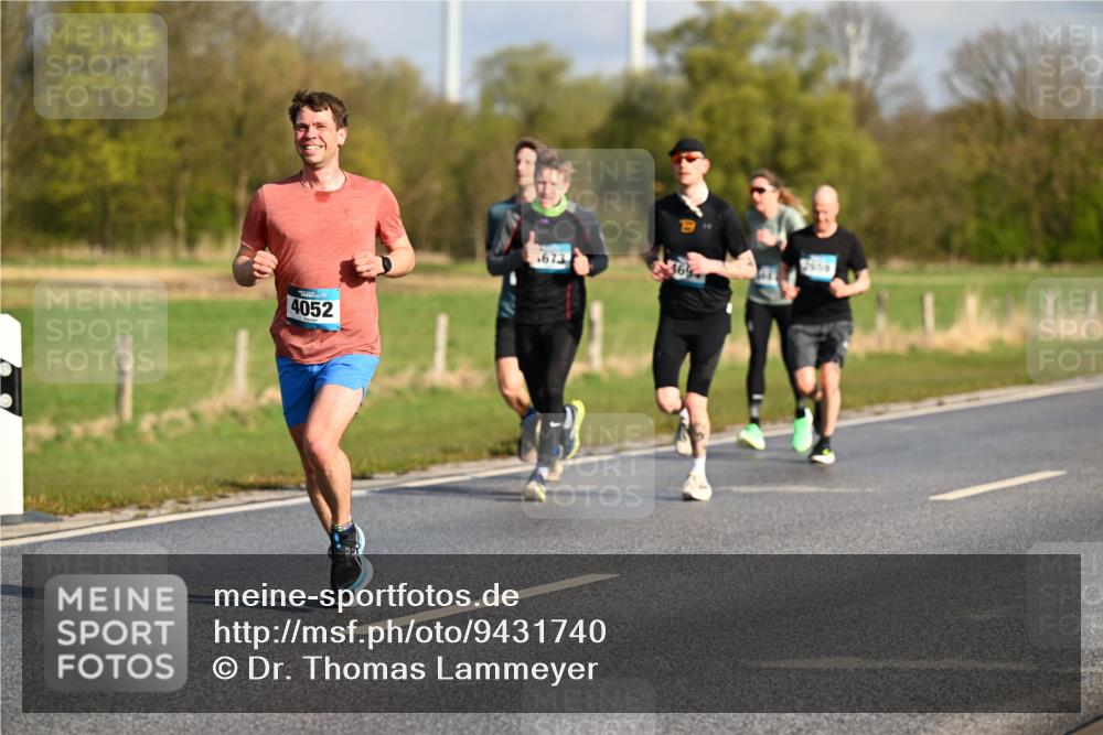 12.04.2026 - 45. Internationalen Wilhelmsburger Insellauf Dr. Thomas Lammeyer http://msf.ph/oto/9431740 12.04.2026 09:12:44 Laufen 4052, 1673, 469, 7930 meine-sportfotos.de