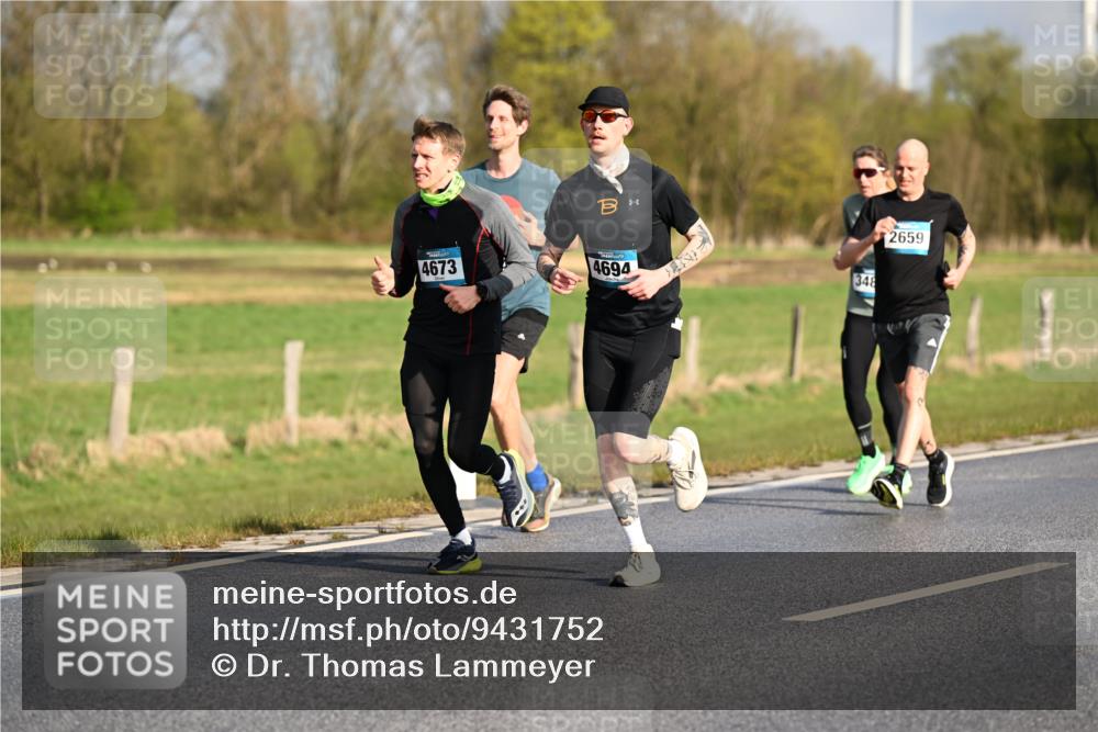 12.04.2026 - 45. Internationalen Wilhelmsburger Insellauf Dr. Thomas Lammeyer http://msf.ph/oto/9431752 12.04.2026 09:12:46 Laufen 4673, 4694, 348, 2659 meine-sportfotos.de