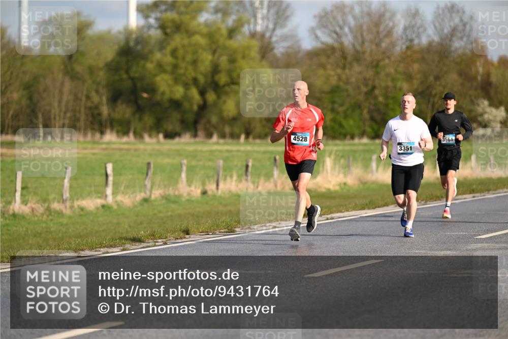 12.04.2026 - 45. Internationalen Wilhelmsburger Insellauf Dr. Thomas Lammeyer http://msf.ph/oto/9431764 12.04.2026 09:12:50 Laufen 4528, 3561, 3351 meine-sportfotos.de