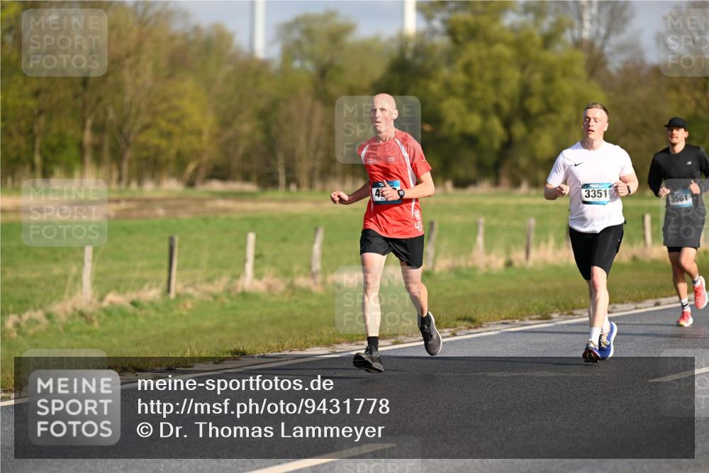 12.04.2026 - 45. Internationalen Wilhelmsburger Insellauf Dr. Thomas Lammeyer http://msf.ph/oto/9431778 12.04.2026 09:12:52 Laufen 3351, 3561 meine-sportfotos.de