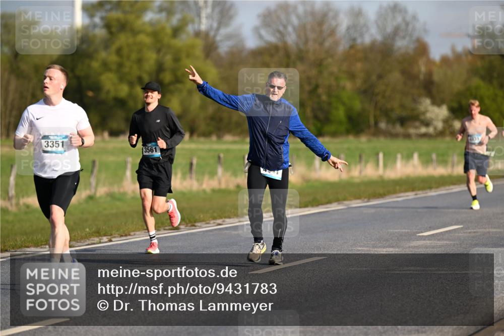 12.04.2026 - 45. Internationalen Wilhelmsburger Insellauf Dr. Thomas Lammeyer http://msf.ph/oto/9431783 12.04.2026 09:12:54 Laufen 3351, 3561 meine-sportfotos.de