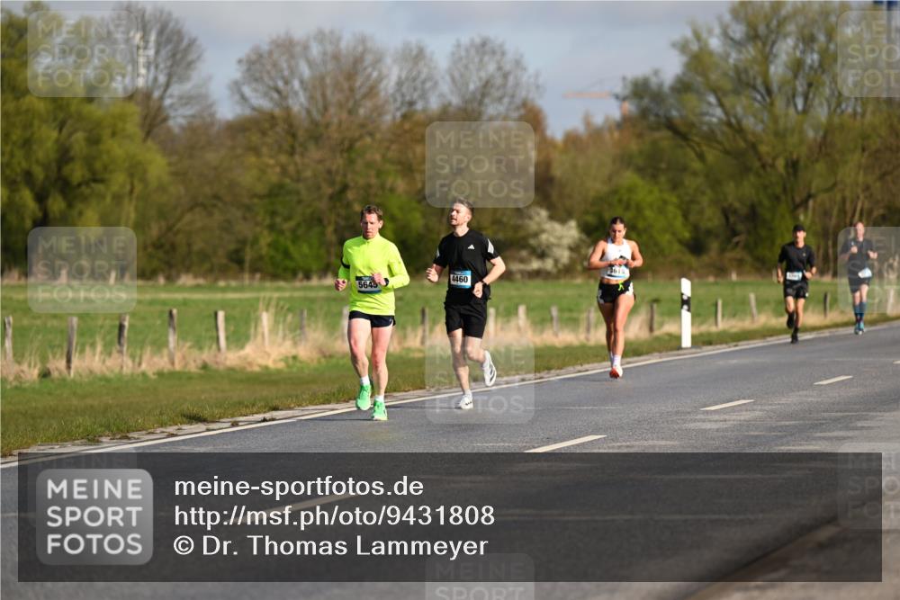 12.04.2026 - 45. Internationalen Wilhelmsburger Insellauf Dr. Thomas Lammeyer http://msf.ph/oto/9431808 12.04.2026 09:13:00 Laufen 4460, 5645, 3619 meine-sportfotos.de