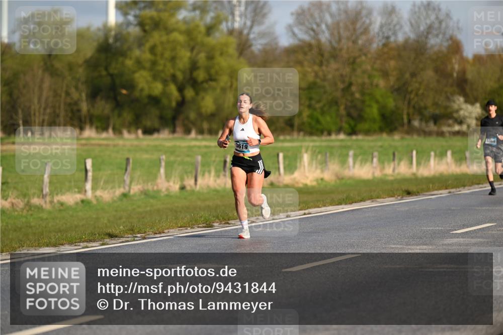 12.04.2026 - 45. Internationalen Wilhelmsburger Insellauf Dr. Thomas Lammeyer http://msf.ph/oto/9431844 12.04.2026 09:13:06 Laufen 3619, 5569 meine-sportfotos.de
