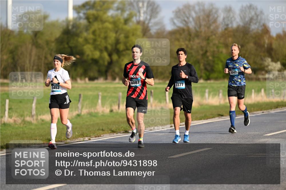 12.04.2026 - 45. Internationalen Wilhelmsburger Insellauf Dr. Thomas Lammeyer http://msf.ph/oto/9431898 12.04.2026 09:13:18 Laufen 4087, 5452, 2377, 3047 meine-sportfotos.de