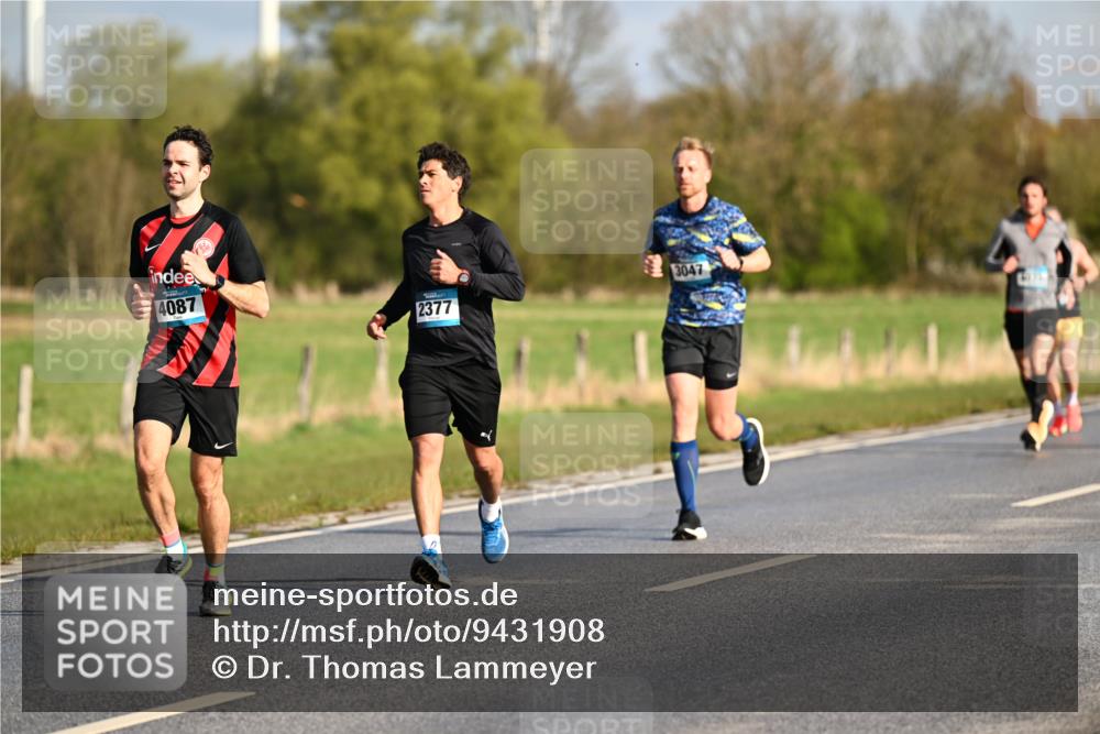 12.04.2026 - 45. Internationalen Wilhelmsburger Insellauf Dr. Thomas Lammeyer http://msf.ph/oto/9431908 12.04.2026 09:13:19 Laufen 4087, 2377, 3047 meine-sportfotos.de