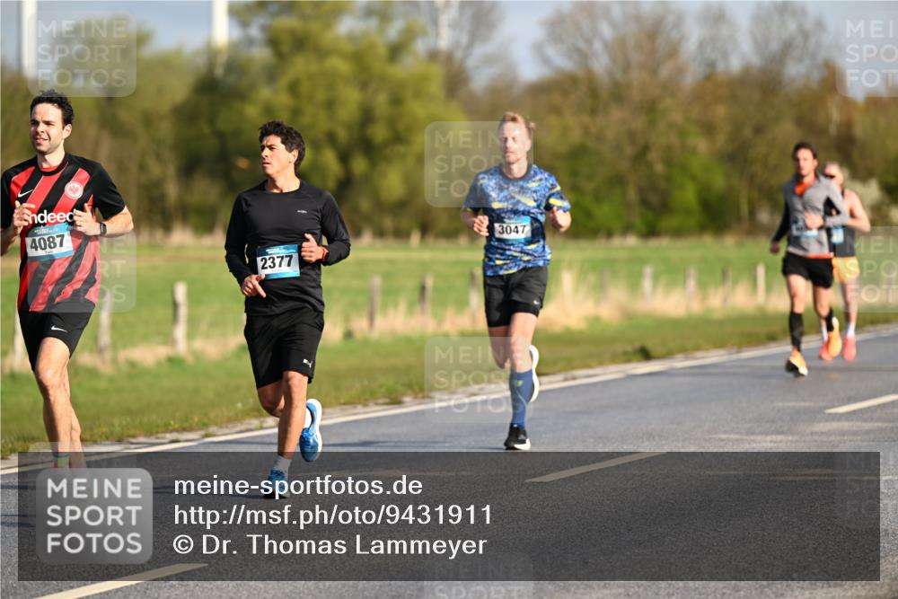 12.04.2026 - 45. Internationalen Wilhelmsburger Insellauf Dr. Thomas Lammeyer http://msf.ph/oto/9431911 12.04.2026 09:13:20 Laufen 4087, 2377, 3047 meine-sportfotos.de