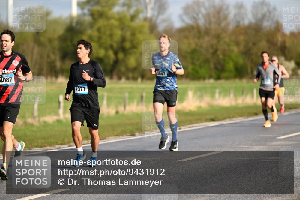 12.04.2026 - 45. Internationalen Wilhelmsburger Insellauf Dr. Thomas Lammeyer http://msf.ph/oto/9431912 12.04.2026 09:13:20 Laufen 4087, 2377, 3047 meine-sportfotos.de