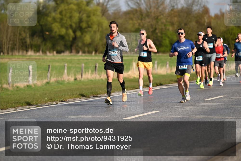 12.04.2026 - 45. Internationalen Wilhelmsburger Insellauf Dr. Thomas Lammeyer http://msf.ph/oto/9431925 12.04.2026 09:13:23 Laufen 4075, 2181, 2213, 4979, 1975, 466 meine-sportfotos.de