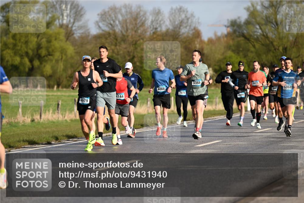 12.04.2026 - 45. Internationalen Wilhelmsburger Insellauf Dr. Thomas Lammeyer http://msf.ph/oto/9431940 12.04.2026 09:13:26 Laufen 4979, 975, 4144, 4068, 2979, 3355, 4994, 2627, 560, 5052 meine-sportfotos.de