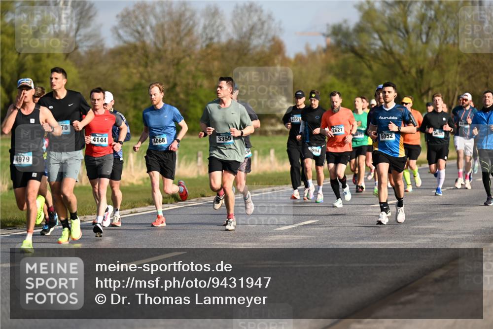 12.04.2026 - 45. Internationalen Wilhelmsburger Insellauf Dr. Thomas Lammeyer http://msf.ph/oto/9431947 12.04.2026 09:13:27 Laufen 4979, 175, 75, 2851, 4144, 2627, 4068, 3355, 815, 5052, 5685, 994 meine-sportfotos.de