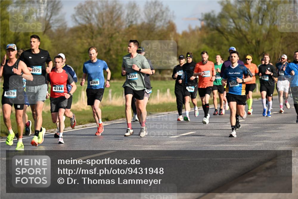 12.04.2026 - 45. Internationalen Wilhelmsburger Insellauf Dr. Thomas Lammeyer http://msf.ph/oto/9431948 12.04.2026 09:13:27 Laufen 4979, 1975, 285, 3355, 627, 4068, 1815, 4144, 4994, 5052, 5685 meine-sportfotos.de