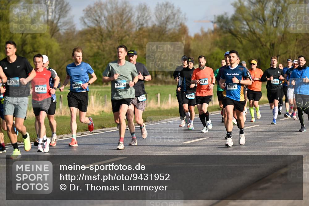 12.04.2026 - 45. Internationalen Wilhelmsburger Insellauf Dr. Thomas Lammeyer http://msf.ph/oto/9431952 12.04.2026 09:13:27 Laufen 4975, 4144, 4068, 3355, 4294, 4994, 2627, 5052, 5685 meine-sportfotos.de