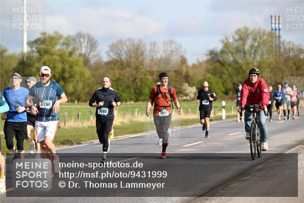 12.04.2026 - 45. Internationalen Wilhelmsburger Insellauf Dr. Thomas Lammeyer http://msf.ph/oto/9431999 12.04.2026 09:13:36 Laufen 4190, 3585, 3958 meine-sportfotos.de