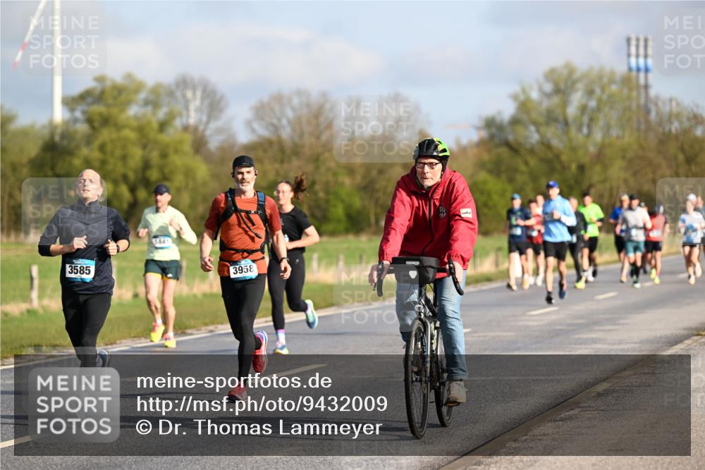 12.04.2026 - 45. Internationalen Wilhelmsburger Insellauf Dr. Thomas Lammeyer http://msf.ph/oto/9432009 12.04.2026 09:13:38 Laufen 3585, 3958 meine-sportfotos.de