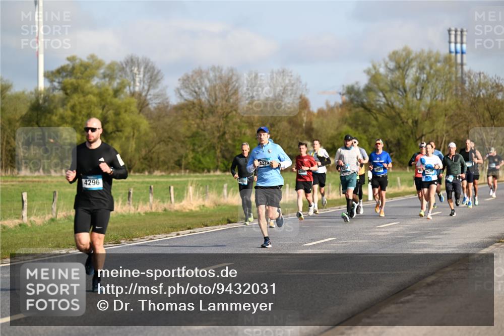 12.04.2026 - 45. Internationalen Wilhelmsburger Insellauf Dr. Thomas Lammeyer http://msf.ph/oto/9432031 12.04.2026 09:13:41 Laufen 4296, 4225, 4748, 5291, 5827, 4340 meine-sportfotos.de