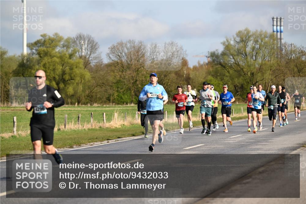 12.04.2026 - 45. Internationalen Wilhelmsburger Insellauf Dr. Thomas Lammeyer http://msf.ph/oto/9432033 12.04.2026 09:13:42 Laufen 2780, 4225, 4748, 511, 5821, 480, 4340 meine-sportfotos.de