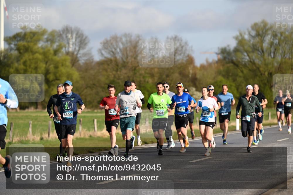 12.04.2026 - 45. Internationalen Wilhelmsburger Insellauf Dr. Thomas Lammeyer http://msf.ph/oto/9432045 12.04.2026 09:13:44 Laufen 2788, 361, 5609, 4748, 5291, 5821, 2022, 4340, 23, 5316 meine-sportfotos.de