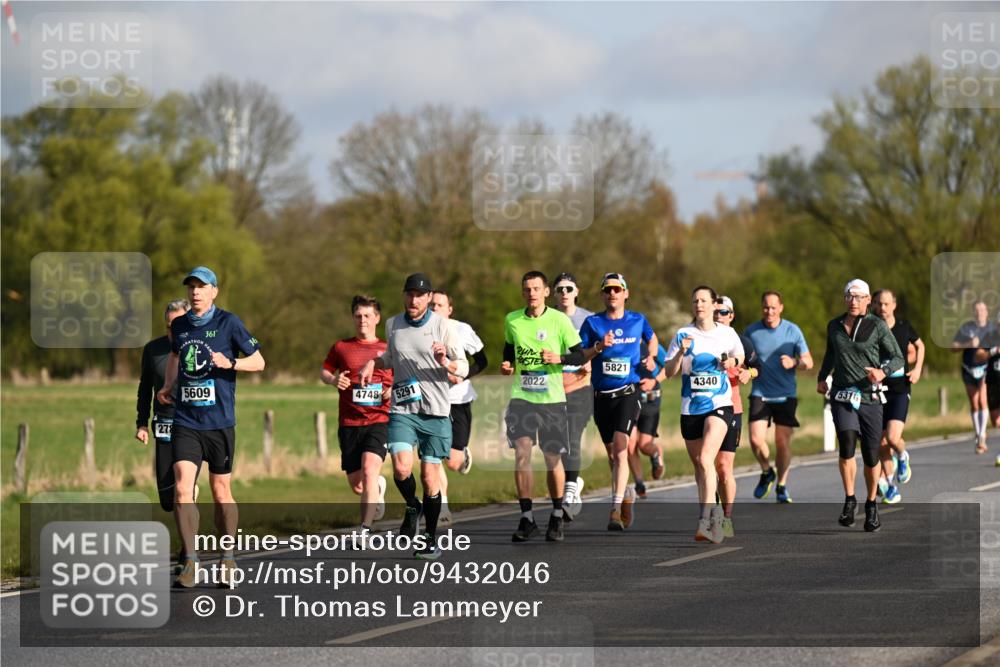 12.04.2026 - 45. Internationalen Wilhelmsburger Insellauf Dr. Thomas Lammeyer http://msf.ph/oto/9432046 12.04.2026 09:13:45 Laufen 27, 5609, 361, 5821, 2022, 4748, 5291, 4340, 5316 meine-sportfotos.de
