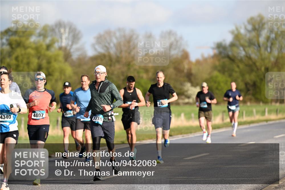 12.04.2026 - 45. Internationalen Wilhelmsburger Insellauf Dr. Thomas Lammeyer http://msf.ph/oto/9432069 12.04.2026 09:13:49 Laufen 4807, 4340, 4545, 5316, 22 meine-sportfotos.de