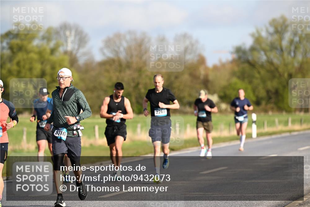 12.04.2026 - 45. Internationalen Wilhelmsburger Insellauf Dr. Thomas Lammeyer http://msf.ph/oto/9432073 12.04.2026 09:13:49 Laufen 5316, 2265 meine-sportfotos.de