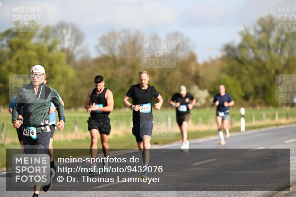 12.04.2026 - 45. Internationalen Wilhelmsburger Insellauf Dr. Thomas Lammeyer http://msf.ph/oto/9432076 12.04.2026 09:13:50 Laufen 5316, 2265 meine-sportfotos.de
