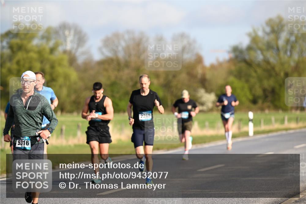 12.04.2026 - 45. Internationalen Wilhelmsburger Insellauf Dr. Thomas Lammeyer http://msf.ph/oto/9432077 12.04.2026 09:13:50 Laufen 5316, 2265 meine-sportfotos.de