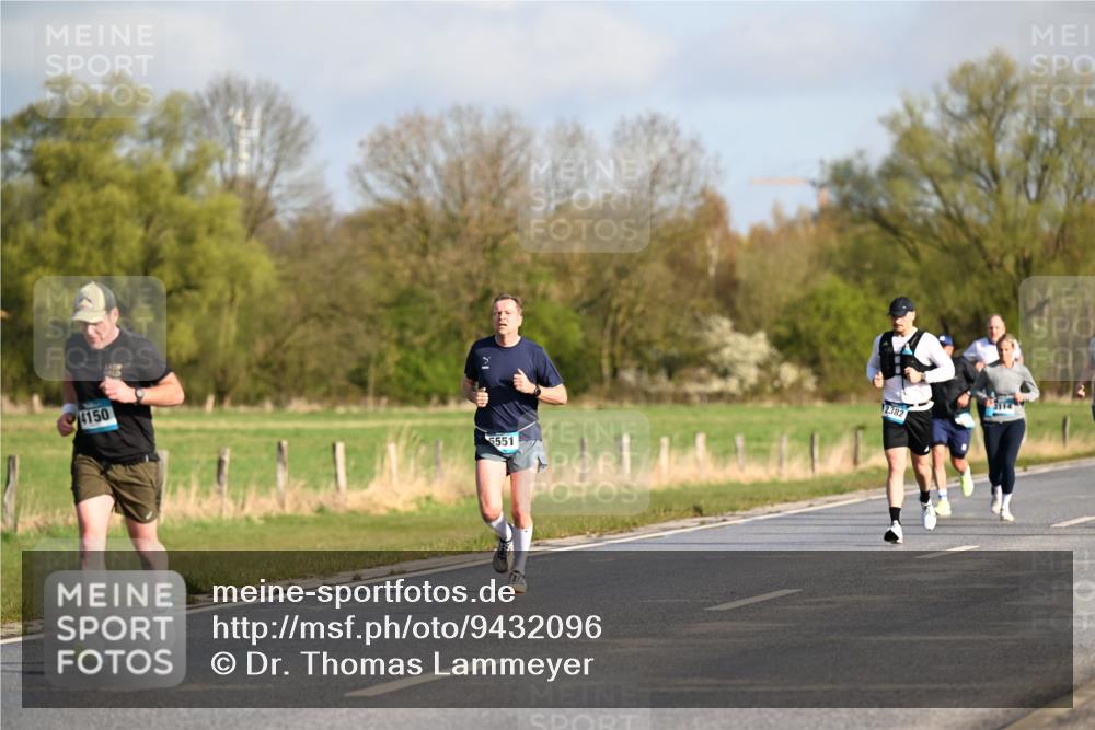 12.04.2026 - 45. Internationalen Wilhelmsburger Insellauf Dr. Thomas Lammeyer http://msf.ph/oto/9432096 12.04.2026 09:13:54 Laufen 4150, 5551, 12382 meine-sportfotos.de