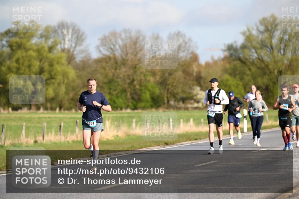 12.04.2026 - 45. Internationalen Wilhelmsburger Insellauf Dr. Thomas Lammeyer http://msf.ph/oto/9432106 12.04.2026 09:13:55 Laufen 551, 12382, 095 meine-sportfotos.de
