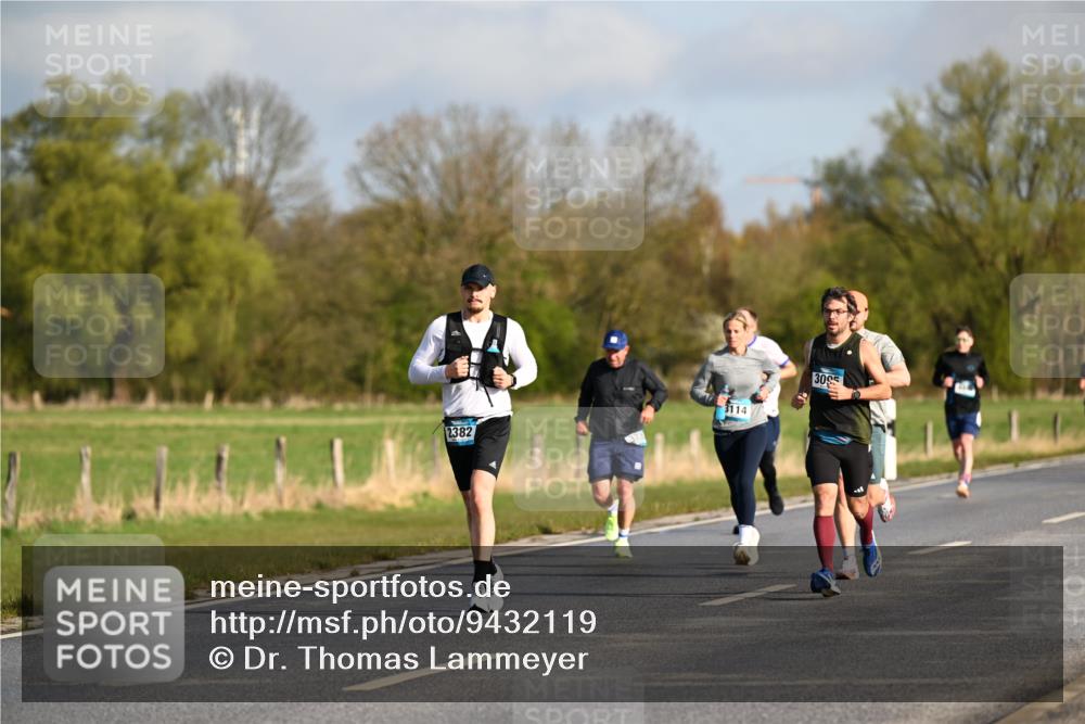 12.04.2026 - 45. Internationalen Wilhelmsburger Insellauf Dr. Thomas Lammeyer http://msf.ph/oto/9432119 12.04.2026 09:13:57 Laufen 2382, 3114, 3095 meine-sportfotos.de
