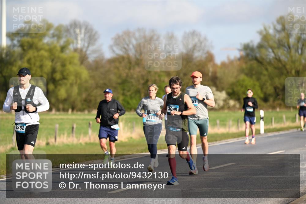 12.04.2026 - 45. Internationalen Wilhelmsburger Insellauf Dr. Thomas Lammeyer http://msf.ph/oto/9432130 12.04.2026 09:14:00 Laufen 2382, 3114, 3095, 51 meine-sportfotos.de