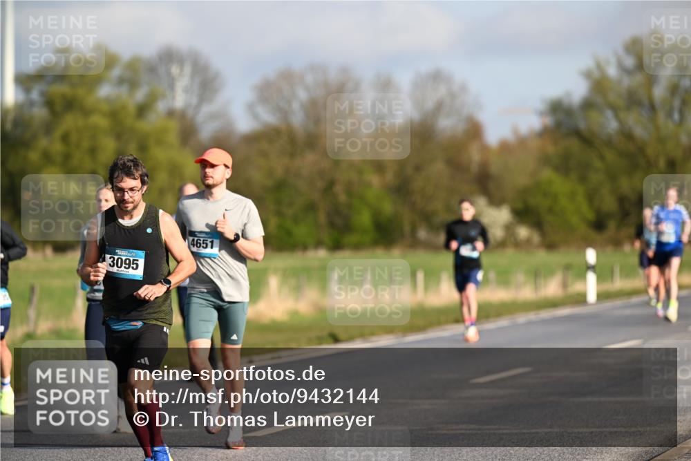 12.04.2026 - 45. Internationalen Wilhelmsburger Insellauf Dr. Thomas Lammeyer http://msf.ph/oto/9432144 12.04.2026 09:14:02 Laufen 3095, 4651 meine-sportfotos.de