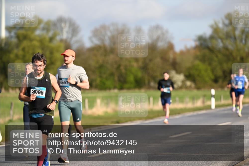 12.04.2026 - 45. Internationalen Wilhelmsburger Insellauf Dr. Thomas Lammeyer http://msf.ph/oto/9432145 12.04.2026 09:14:02 Laufen 3095, 4651 meine-sportfotos.de