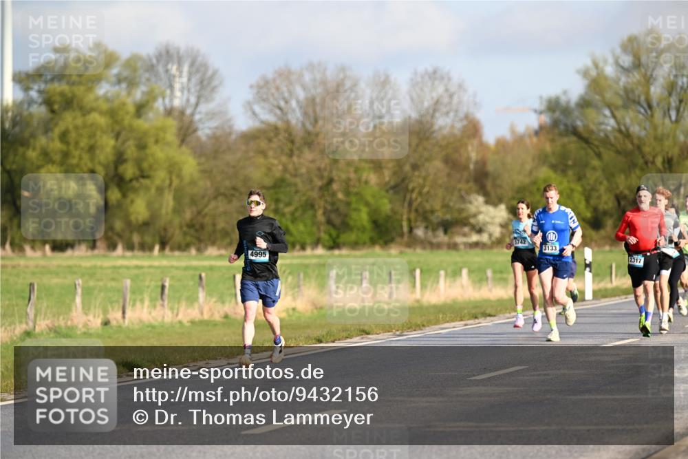 12.04.2026 - 45. Internationalen Wilhelmsburger Insellauf Dr. Thomas Lammeyer http://msf.ph/oto/9432156 12.04.2026 09:14:05 Laufen 4995, 5742, 3133, 2317 meine-sportfotos.de