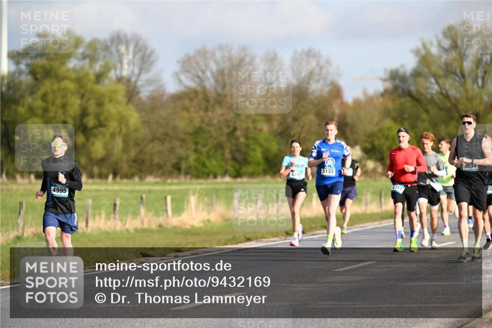 12.04.2026 - 45. Internationalen Wilhelmsburger Insellauf Dr. Thomas Lammeyer http://msf.ph/oto/9432169 12.04.2026 09:14:06 Laufen 4995, 3133, 5742, 2317, 3634, 66 meine-sportfotos.de