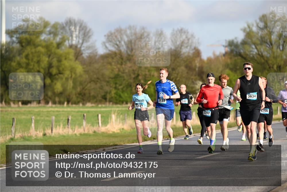 12.04.2026 - 45. Internationalen Wilhelmsburger Insellauf Dr. Thomas Lammeyer http://msf.ph/oto/9432175 12.04.2026 09:14:07 Laufen 5, 742, 3, 133, 3, 081, 2, 317, 3, 634, 4, 766 meine-sportfotos.de