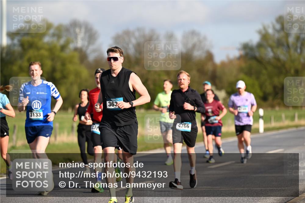 12.04.2026 - 45. Internationalen Wilhelmsburger Insellauf Dr. Thomas Lammeyer http://msf.ph/oto/9432193 12.04.2026 09:14:11 Laufen 150, 3133, 231, 363, 4766 meine-sportfotos.de