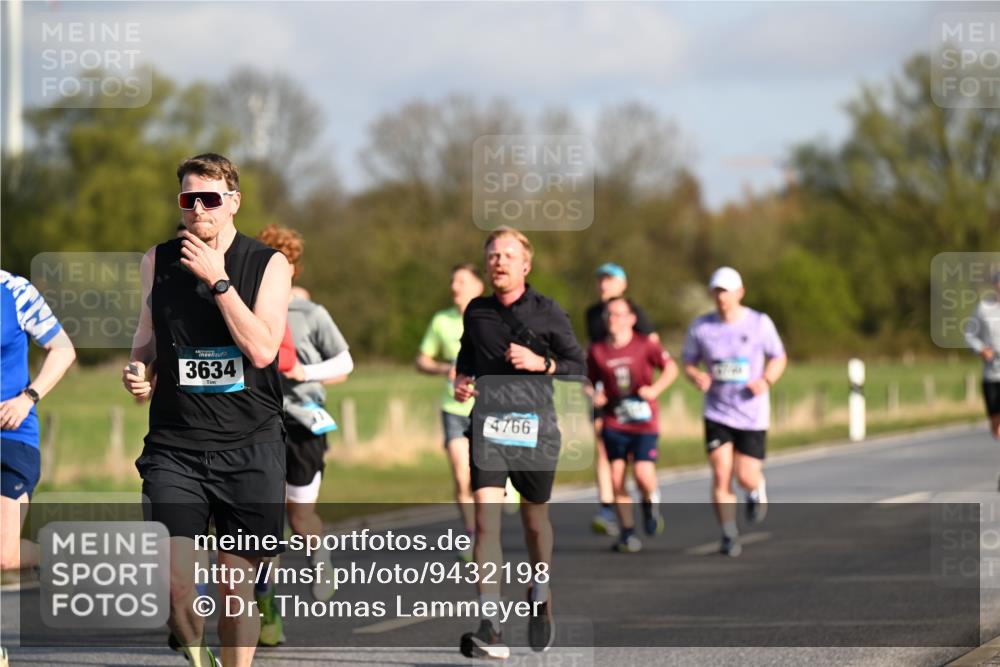 12.04.2026 - 45. Internationalen Wilhelmsburger Insellauf Dr. Thomas Lammeyer http://msf.ph/oto/9432198 12.04.2026 09:14:11 Laufen 3634, 4766 meine-sportfotos.de