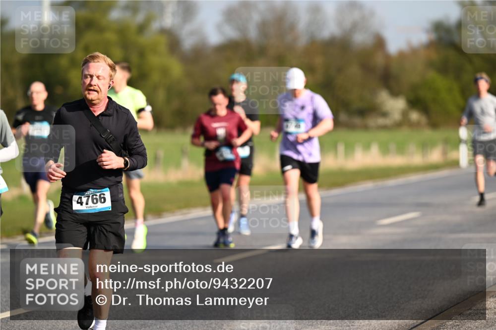 12.04.2026 - 45. Internationalen Wilhelmsburger Insellauf Dr. Thomas Lammeyer http://msf.ph/oto/9432207 12.04.2026 09:14:13 Laufen 4766 meine-sportfotos.de