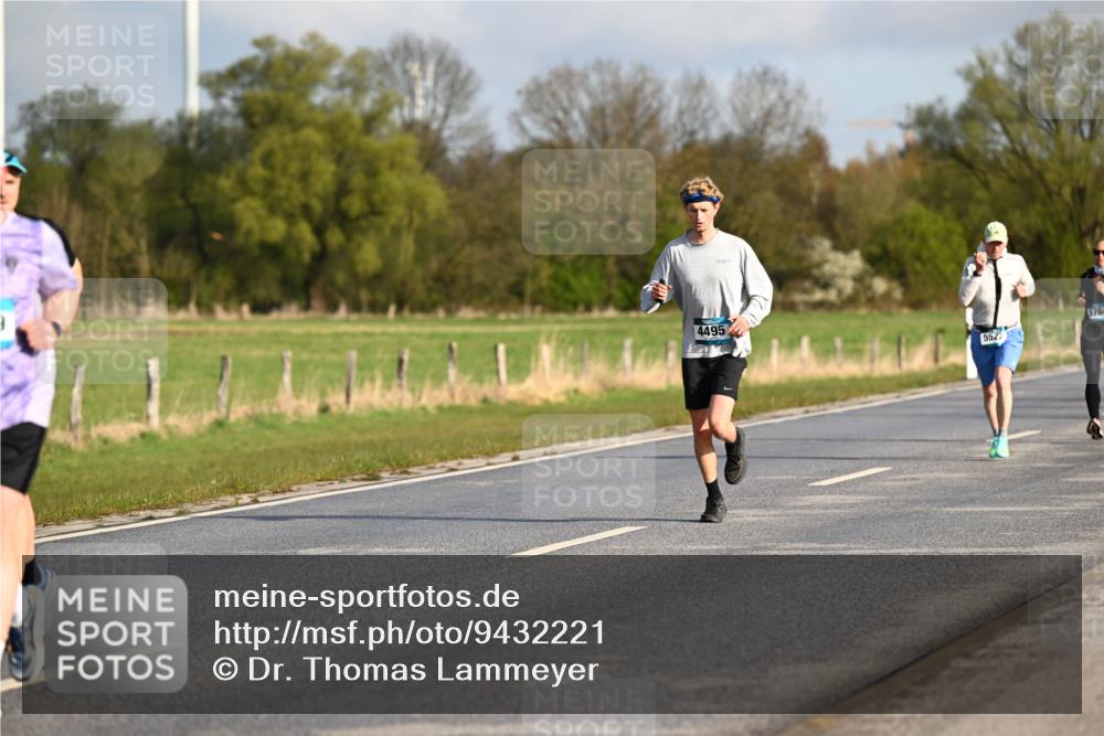 12.04.2026 - 45. Internationalen Wilhelmsburger Insellauf Dr. Thomas Lammeyer http://msf.ph/oto/9432221 12.04.2026 09:14:17 Laufen 4495, 5522, 5764 meine-sportfotos.de