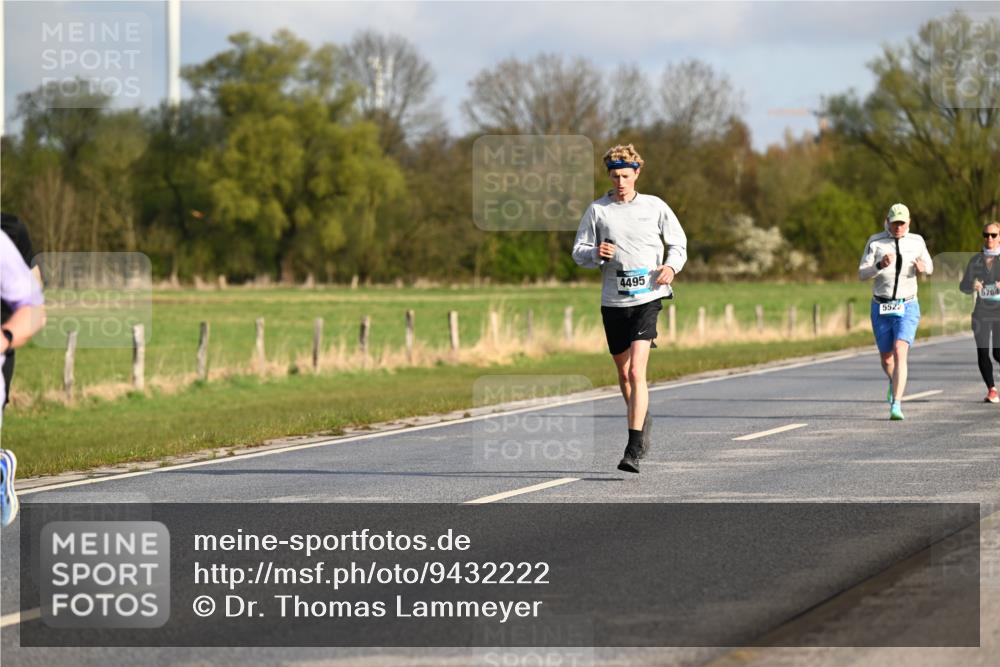 12.04.2026 - 45. Internationalen Wilhelmsburger Insellauf Dr. Thomas Lammeyer http://msf.ph/oto/9432222 12.04.2026 09:14:17 Laufen 4495, 5522, 5764 meine-sportfotos.de